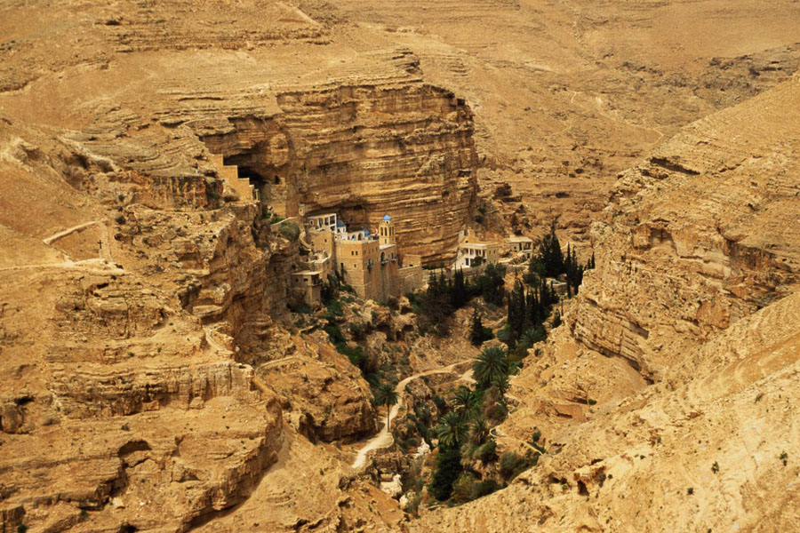 Un monasterio ortodoxo en el interior de un cañón cercano a la ciudad de Jericó. DEMETRIO CARRASCO GETTY