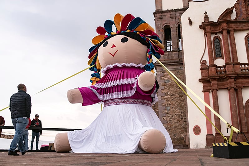 Muñeca gigante mexicana outlet