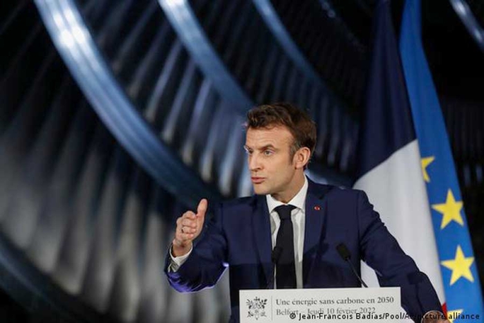 Emmanuel Macron anuncia un vasto programa de inversión en energía nuclear