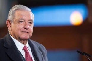 Exhibe AMLO al Tec de Monterrey por despido de personal en diciembre