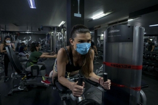 Estudio afirma que el uso de cubrebocas no dificulta la respiración durante el ejercicio