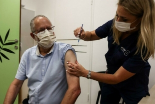 En septiembre, Francia comenzará a aplicar tercera dosis de vacuna contra Covid-19