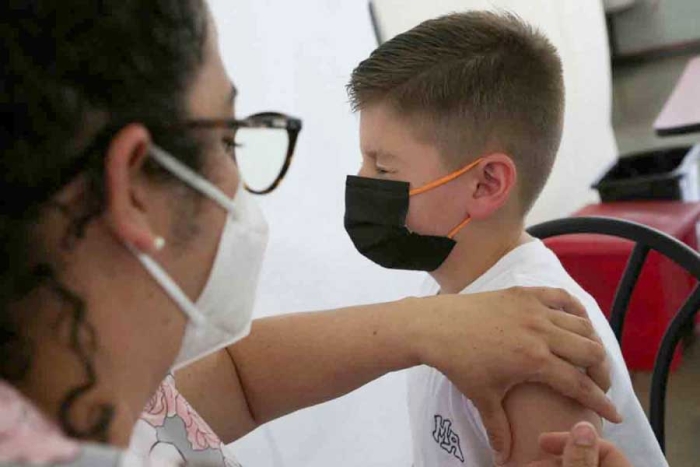 COVAX no tiene vacunas para niños; la OPS ofrecerá a México otra alternativa