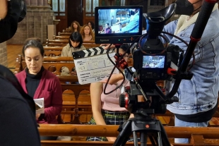 Participan estudiantes de la UAEM en Rally Universitario de cine con el filme &quot;¡Remedios!”