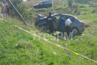 Muere automovilista al chocar contra poste de luz en Temoaya