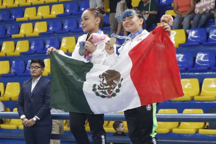 Alexa Moreno y Paulina Campos ganan oro en cierre de gimnasia artística en San Salvador 2023
