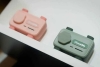 ¡No es broma! Diseñan el primer teléfono celular para mascotas