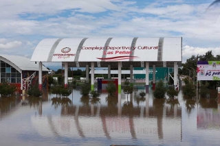 Persisten inundaciones en Otzolotepec; cultivos y viviendas siguen bajo el agua