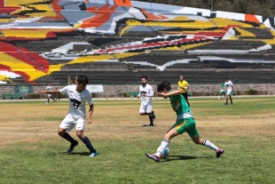 Cuando parecía que el tiempo extra era inminente, un contragolpe letal al minuto 88 selló el destino del encuentr