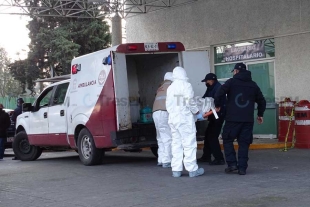 Hombre muere en banca de hospital de Toluca