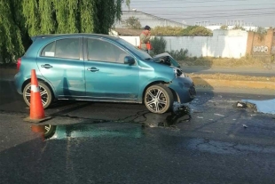 Elementos de seguridad acordonaron la zona y dieron aviso al Ministerio Público y peritos de la Fiscalía General de Justicia del Estado de México
