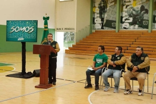 Fueron reconocidos 65 jugadores, así como integrantes del cuerpo técnico y staff.