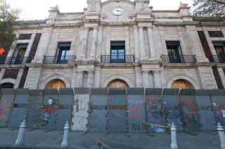 Refuerzan seguridad por marcha feminista en el Centro de Toluca