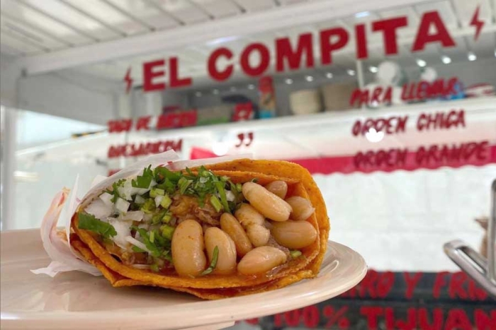 ¡Pa’ la cruda! El Compita tiene la “Birria con Camarón” más rica de CDMX