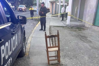 Abandonan feto de 4 meses en la vía pública en Toluca