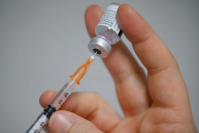 Cofepris alerta por venta ilegal de vacuna contra COVID-19