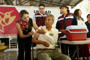 Montoya Olvera informó que serán 57 unidades móviles especializadas las que recorrerán el municipio para aplicar las vacunas de manera gratuita