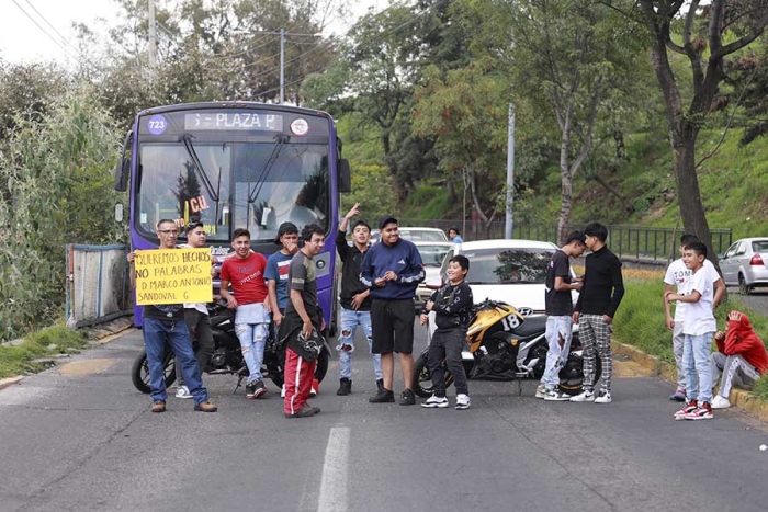 Autoridades municipales acordaron mandar pipas de 4 mil litros todos los días