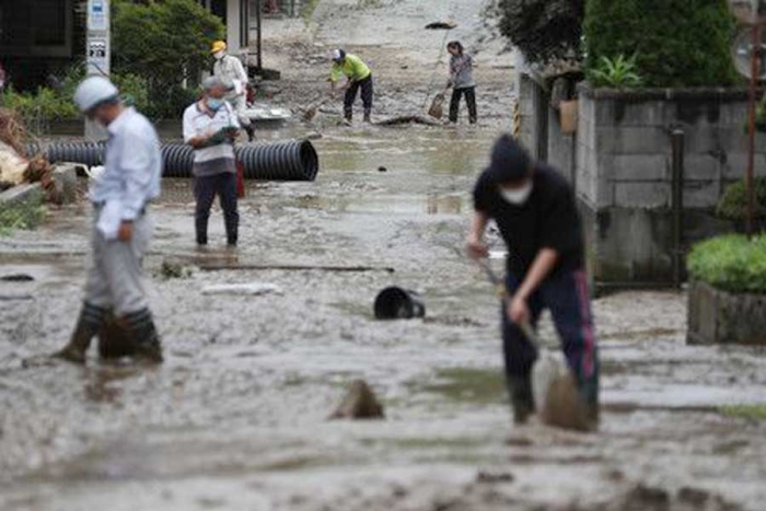 Fuerte lluvias en Japón dejan al menos 3 desaparecidos y miles de evacuados