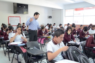 Regalo del Día del Maestro, sesión extraordinaria de la legislatura para avalar reforma educativa