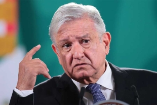 Son “muy ofensivos, majaderos”: AMLO pide no votar por John Kennedy