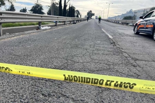 Muere motociclista en puente de Tres Caminos