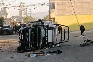 Vuelca patrulla municipal en la zona norte de Toluca