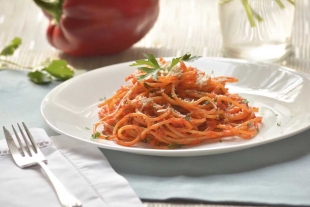 Receta para Navidad: Espagueti con salsa de pimiento morrón