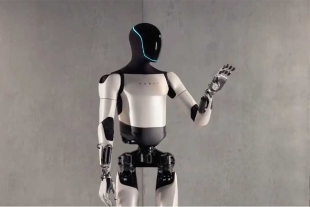 Llena de mejoras, Elon Musk presenta la segunda generación del robot “Optimus”