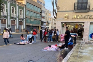 Comercio ambulante ahoga a locales establecidos por temporada decembrina