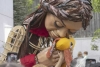 “Amal”, la marioneta gigante basada en una niña refugiada, llega a la CDMX con importante mensaje