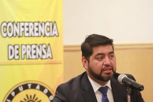 Piden renuncia de dirigente estatal del PRD, Cristian Campuzano