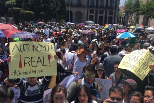 Reclaman estudiantes que los ignoraron para propuestas de Ley UAEM