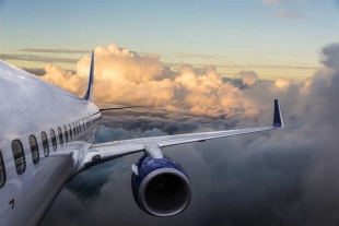 Por el calentamiento global, los aviones están sufriendo más turbulencias