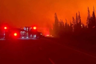 Incendios forestales en Canadá obligan a evacuar la ciudad de Yellowknife