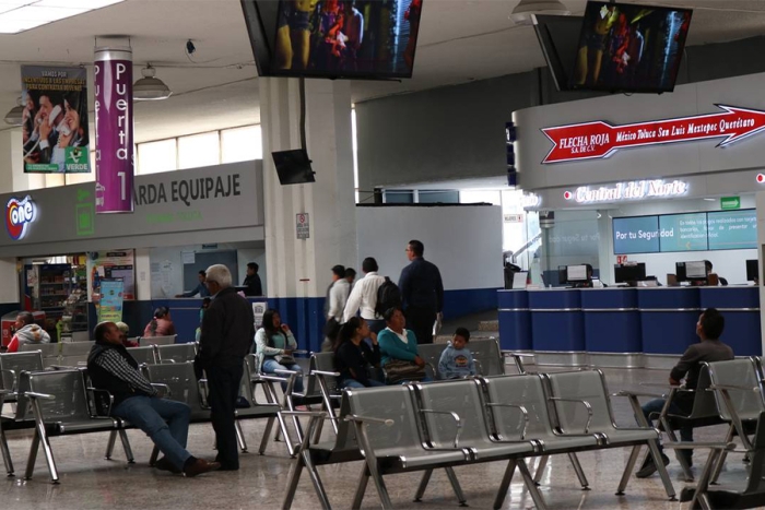 Piden ciudadanos reforzar seguridad en horas pico, en la terminal