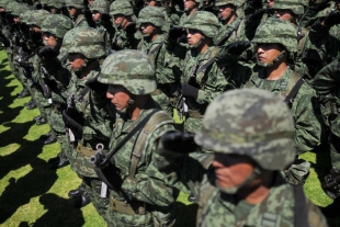 Despliegan más militares en México