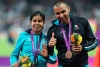 Atleta paralimpica recibe Presea Estado de México