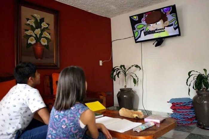 Hasta julio se extenderá producción de Aprende en Casa