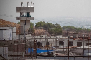 Decapitados encontrados frente a penal de Chiconautla, están relacionados con el control de este