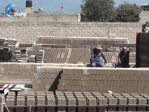 Fábricas de block se mantienen, pese a crisis