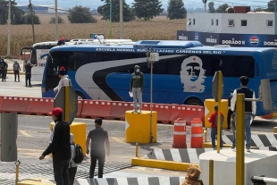 Más de 40 estudiantes de la Normal Rural de Tenería tomaron la caseta de El Dorado