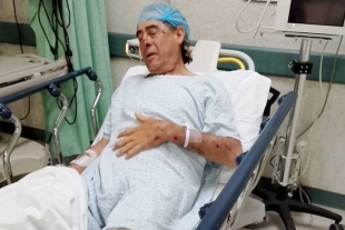 De acuerdo con testigos, el automovilista fue detenido en el lugar y en un inicio aceptó cubrir los gastos médicos