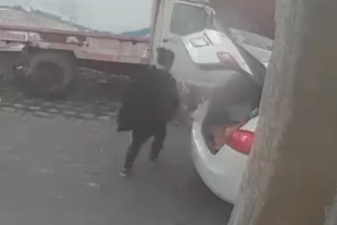 Los habitantes explican que personas de otras colonias dejan sus bolsas los miércoles y jueves por la noche