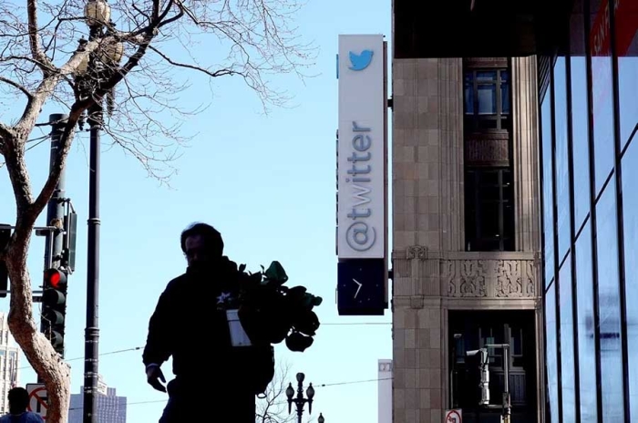 &#039;Desaparece&#039; Twitter tras fusión con la firma privada X Corp