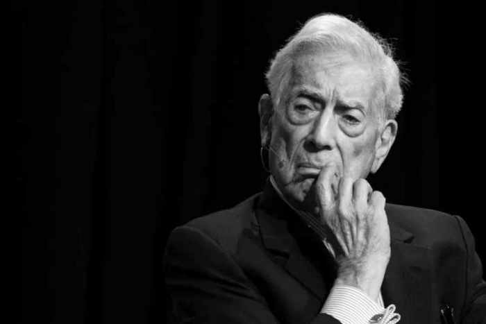 El también narrador, ensayista e intelectual es considerado uno de los más importantes novelistas contemporáneos.