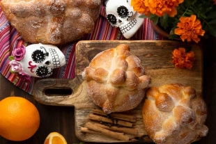 Lánzate al Festival del Pan de Muerto en la Roma ¡Tienen la burger muerta!