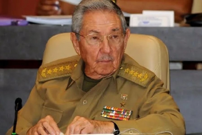 Renuncia Raúl Castro a liderazgo del Partido Comunista Cubano