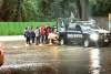 Auxilian a visitantes del Parque Metropolitano en Toluca, por inundación