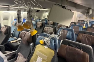 Así quedó el interior del vuelo SQ321 de Singapore Airline (REUTERS/Stringer)